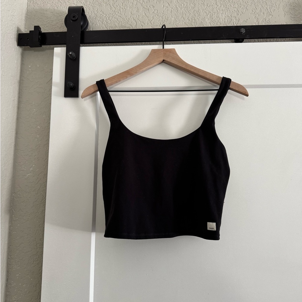 VUORI DAILY CROP TOP